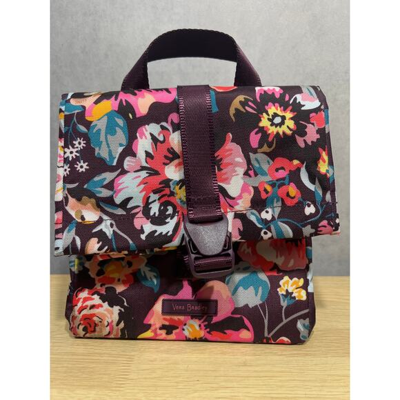 Vera Bradley Lighten Up Lunch Tote in a Floral Pattern NWOT - Picture 2 of 13